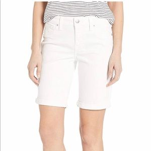White Lucky Brand Bermuda Zoe Boot Shorts sz 2/26